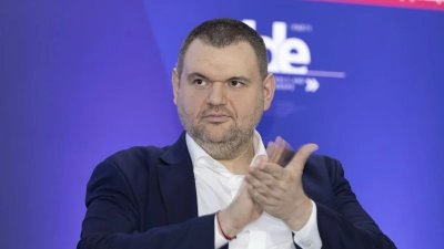 Младите в ДПС номинираха Делян Пеевски за лидер на партията