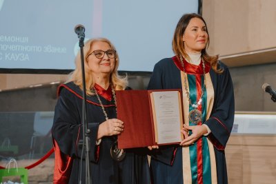 Соня Йончева стана почетен доктор на Академията по изкуствата в Пловдив