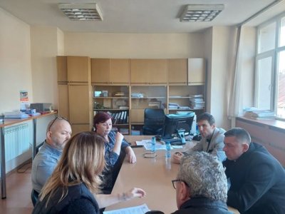 Депутат от Пазарджик спасява училище и забавачка в с. Фотиново