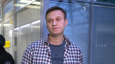 Руски съд остави в ареста за още три месеца трима