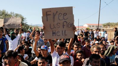 Над 50 000 мигранти пристигнали в Гърция за година