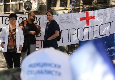 Протестиращите медсестри: Разбрахме се с министъра