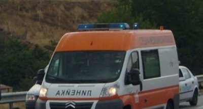 Четирима работници паднаха от покрив в Чепеларско