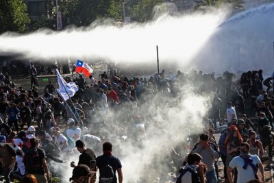 Външно съветва българите да не пътуват към Чили
