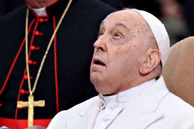 Папа Франциск призова за правно обвързващ международен договор за регулиране на