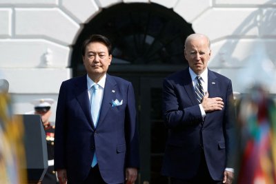 Южна Корея и Съединените щати ще проведат разговори за ядрено
