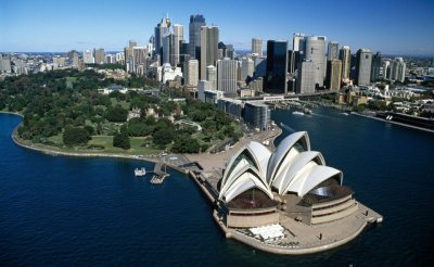Австралия обяви че затяга визовите правила за чуждестранни студенти и