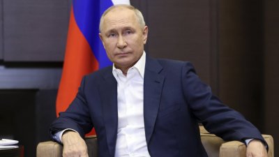 Руският президент Владимир Путин подаде документите си в Централната избирателна