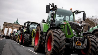 Германски фермери излязоха на протест в Берлин срещу планираното премахване на