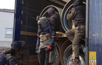 Шестима нелегални мигранти укрити в тръби откриха служители на ГКПП Калотина Към 09 30