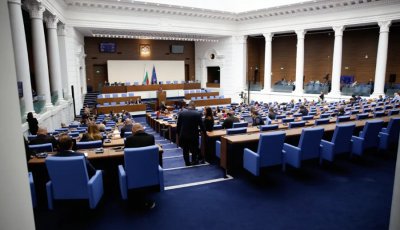 Депутатите приеха на второ четене бюджета на ДОО за 2024г