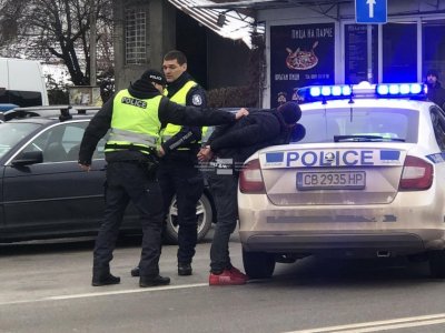 Полицай пострада при гонка в Стара Загора 