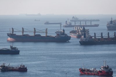 Украйна успя да изнесе 13 млн. тона стоки през Черно море 