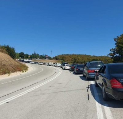 Километрична опашка от автомобили има на българо турската граница при ГКПП