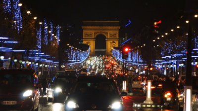 В Новогодишната нощ във Франция ще има засилено полицейско присъствие