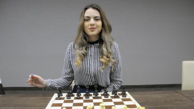 Нургюл Салимова срази световната шампионка в първия ден от първенството по блиц шахмат 