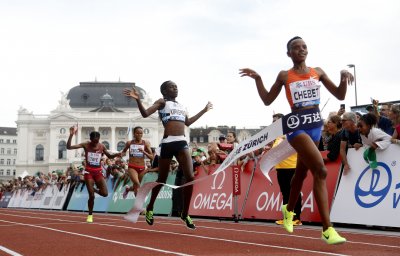 Кенийката Беатрис Чебет постави нов световен рекорд в бягането на