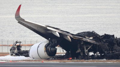 Японските власти съобщиха днес че на пътническия самолет който се