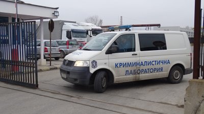 Отмъщение: Потрошиха кола и я заляха с фекалии в Берковица
