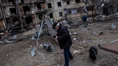 Лондон: Русия се готви за дълга война, удря енергийни обекти 