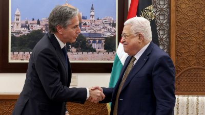 Блинкън обсъжда с Абас бъдещето на палестинците