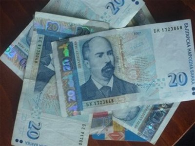 Според резултатите от проучването българите не инвестират масово не спестяват