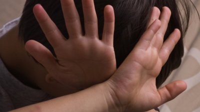 Мъж разпространявал порно с брутално насилие над деца бе арестуван