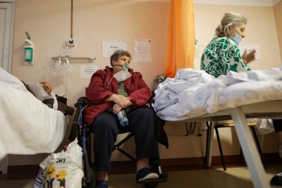 Агресивна грипна вълна удари Румъния само през последната седмица десет