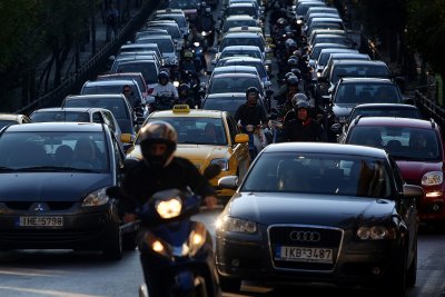 Властите в Гърция ще отнемат книжката на шофьори които си позволяват да