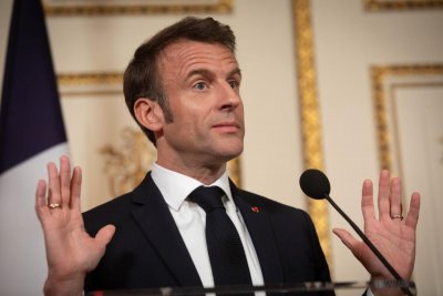 Президентът на Франция Еманюел Макрон заяви че не съжалява за