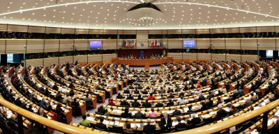 Европейският парламент разглежда изборните нарушения в Сърбия 