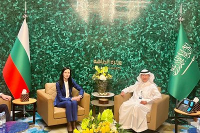 Мария Габриел на срещи с министри в Саудитска Арабия 