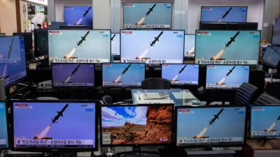 Северна Корея проведе тест на подводната си система за ядрени оръжия