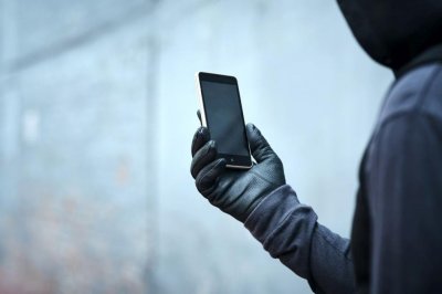 Полицаите в Шумен установиха помагач в телефонна измама съобщиха от