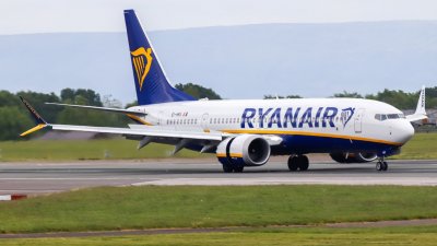 Ирландската нискотарифна авиокомпания Ryanair обяви че нетната ѝ печалба е