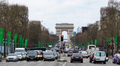 Властите на Париж наложиха нови ограничения за джипове и големи