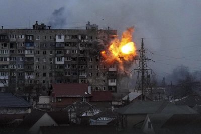 Най-малко 8000 цивилни са убити при обсадата на Мариупол