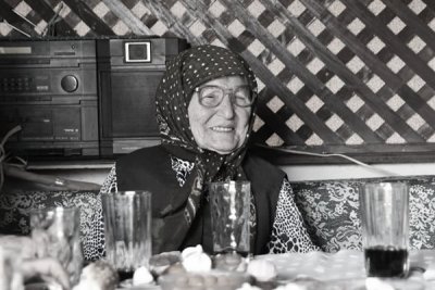 Баба Рада Делева която бе най възрастната жителка на село Тертер