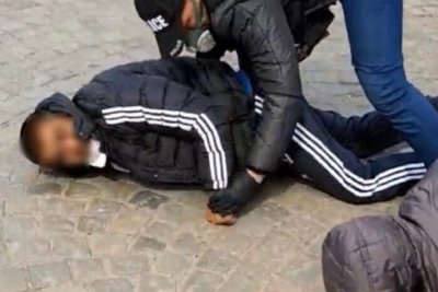 Мъж е пострадал при масов бой в Плевенско съобщиха от полицията  Задържани са шестима души Инцидентът е станал в плевенското