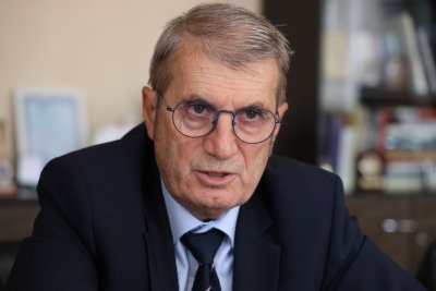 Министърът на здравеопазването проф Христо Хинков си постави оценка добър