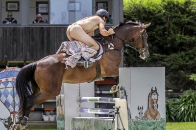 В гръмотевичен скандал се забърка олимпийският медалист в конните спортове