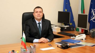 Зам.-шефът на Комисията по сигурността на информацията заряза Денков и Габриел