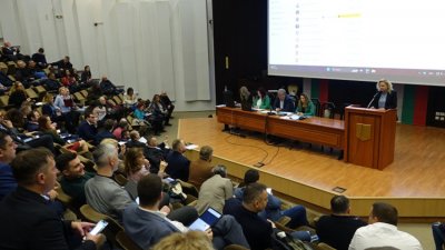 Общински съвет Варна се обяви против изграждането на ветрогенератори в Черно море  Това