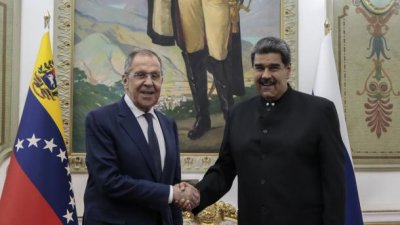 Руският външен министър Сергей Лавров пристигна на визита във Венецуела