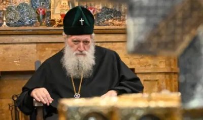 Архиереите от Светия синод отслужиха молебен за здравето на патриарх
