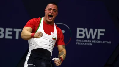 Световният и двукратен европейски шампион по вдигане на тежести Карлос