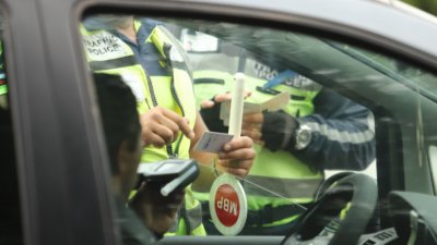 При отнемането на шофьорската книжка за нарушение в чужбина наказанието