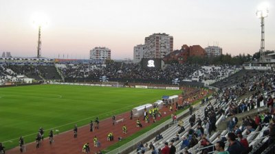 Балкански страсти: Партизан остава без стадион заради дългове