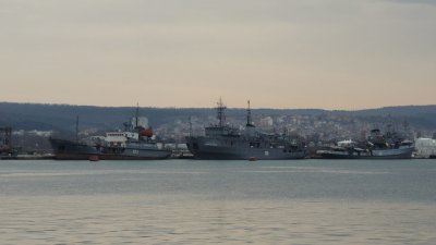 Министерският съвет: Варна няма да е военноморска база