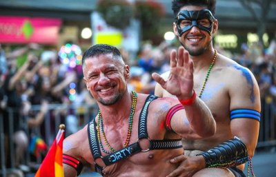 Пускат ченгета на австралийския гей парад, но без униформи